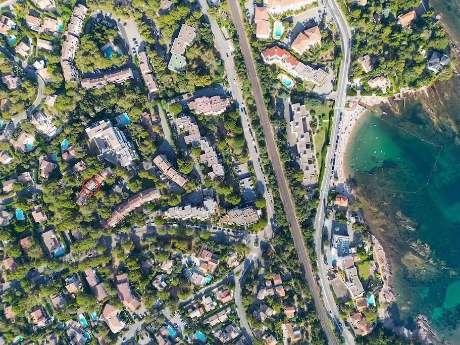 Duplex T3 A 3 Minutes De La Mer Saint-Raphael  0*, Saint-Raphael (Var) France